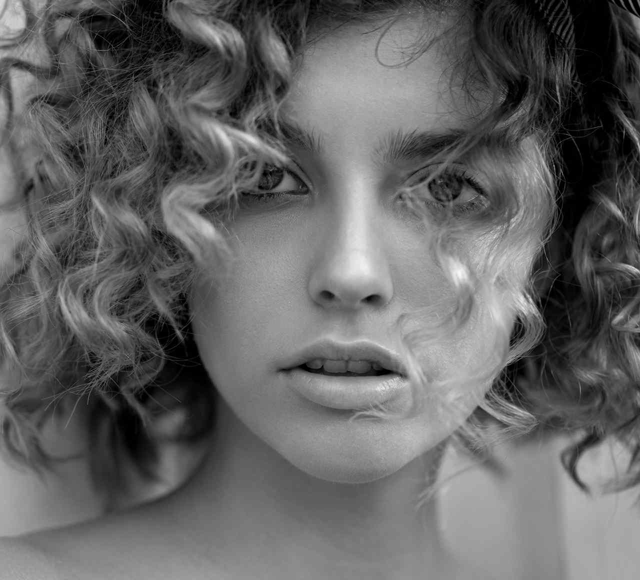 https://dominicanhairsalon.ca/wp-content/uploads/2021/10/testimonials_image_04.jpg